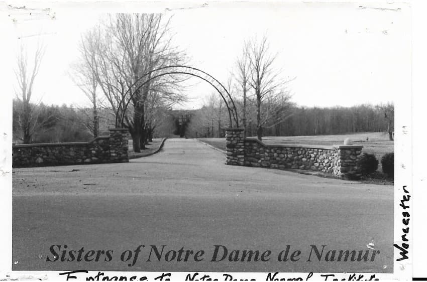 du lac building 3