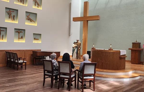 senior-chapel
